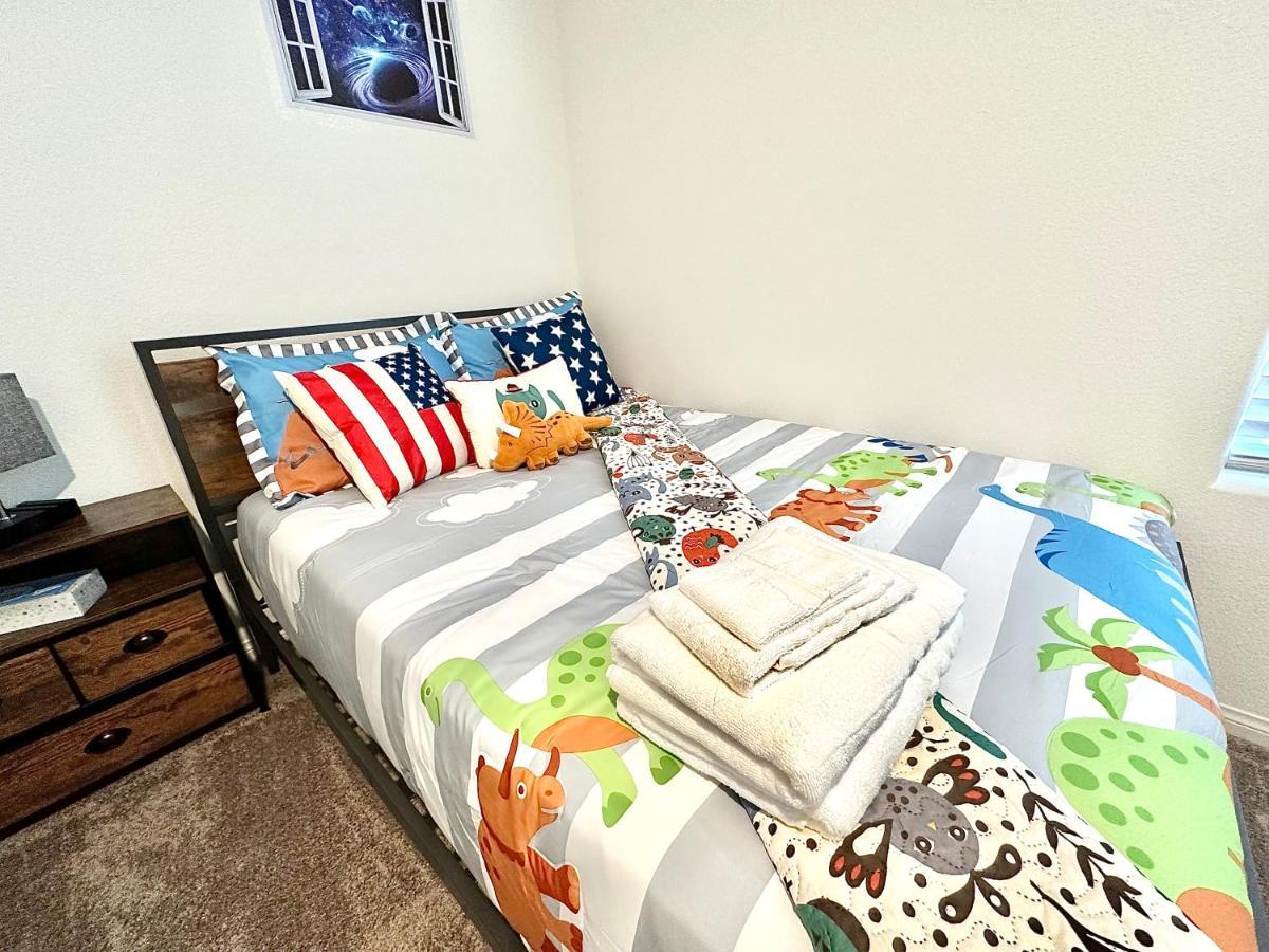 Spacious House, 5 Bedrooms, Sleeps 12, Near Las Vegas Strip And Airport Eksteriør billede