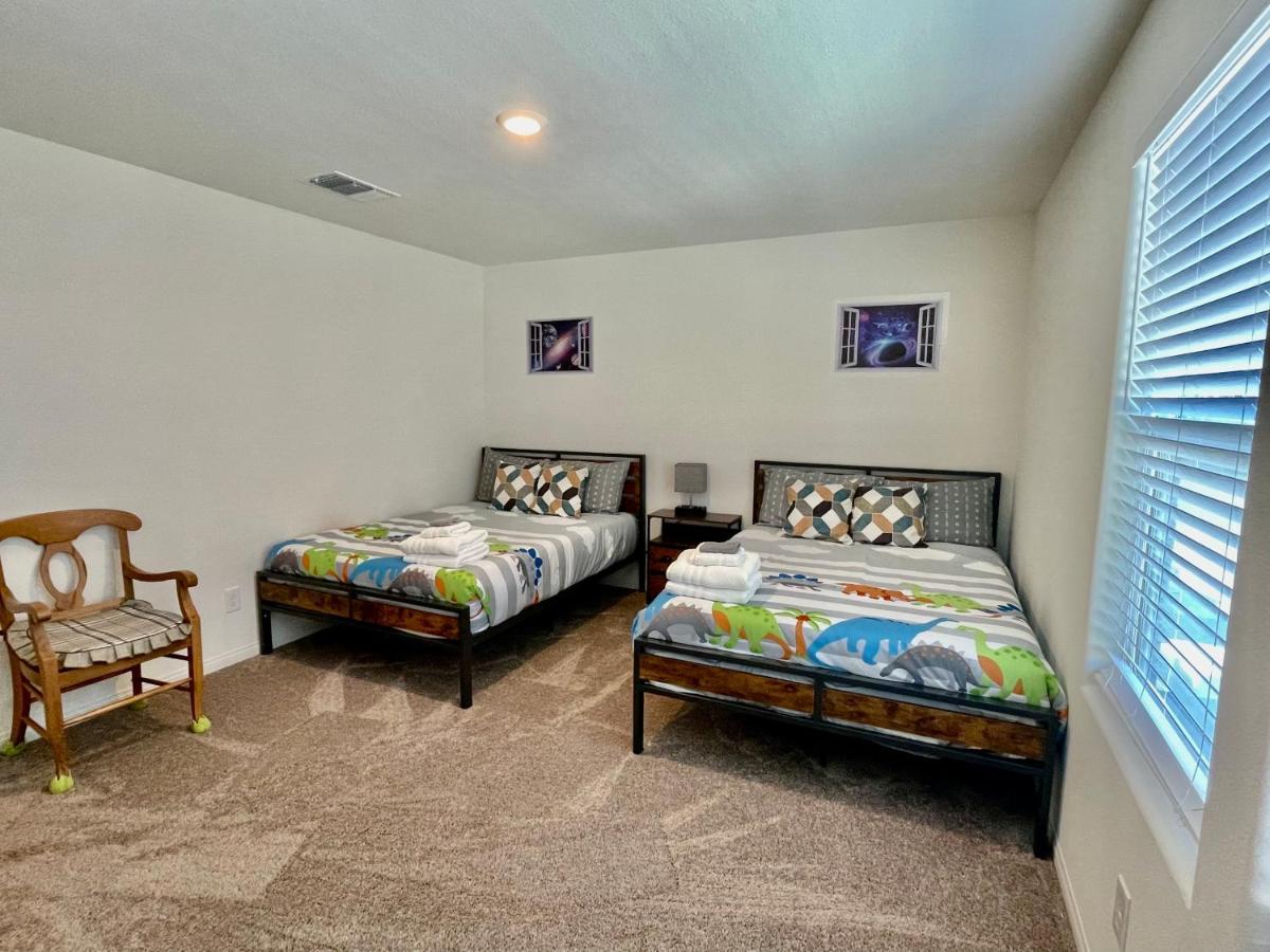 Spacious House, 5 Bedrooms, Sleeps 12, Near Las Vegas Strip And Airport Eksteriør billede