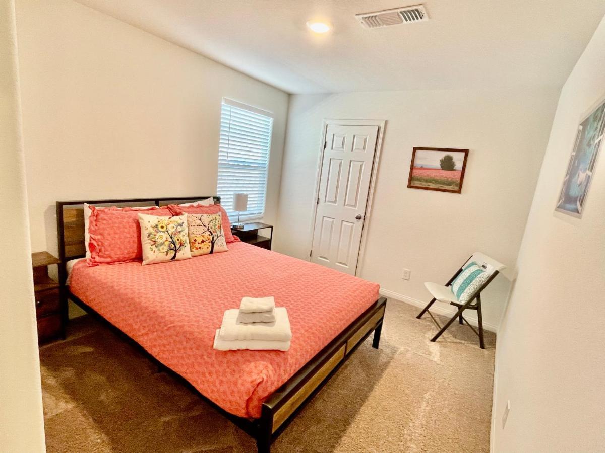 Spacious House, 5 Bedrooms, Sleeps 12, Near Las Vegas Strip And Airport Eksteriør billede